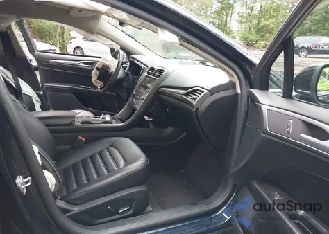 2020 Ford Fusion Sel z USA, uszkodzony, nr VIN 3FA6P0CD1LR180409